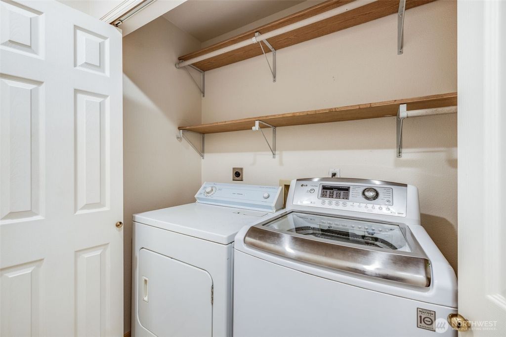 listing image 9363573798629446054