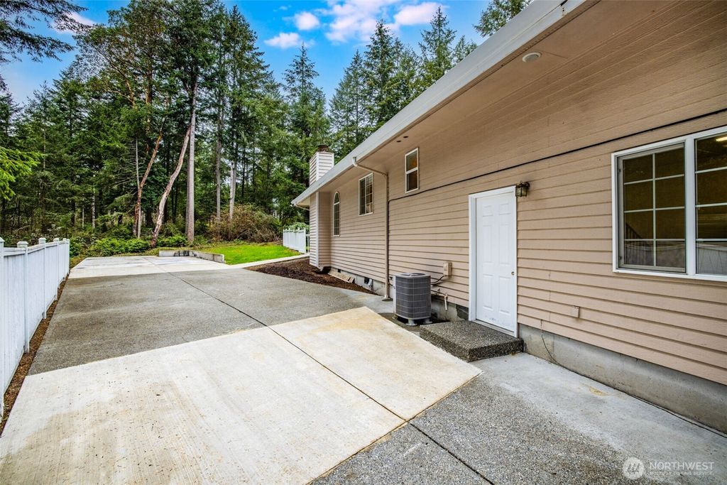 listing image 9363092418866692258