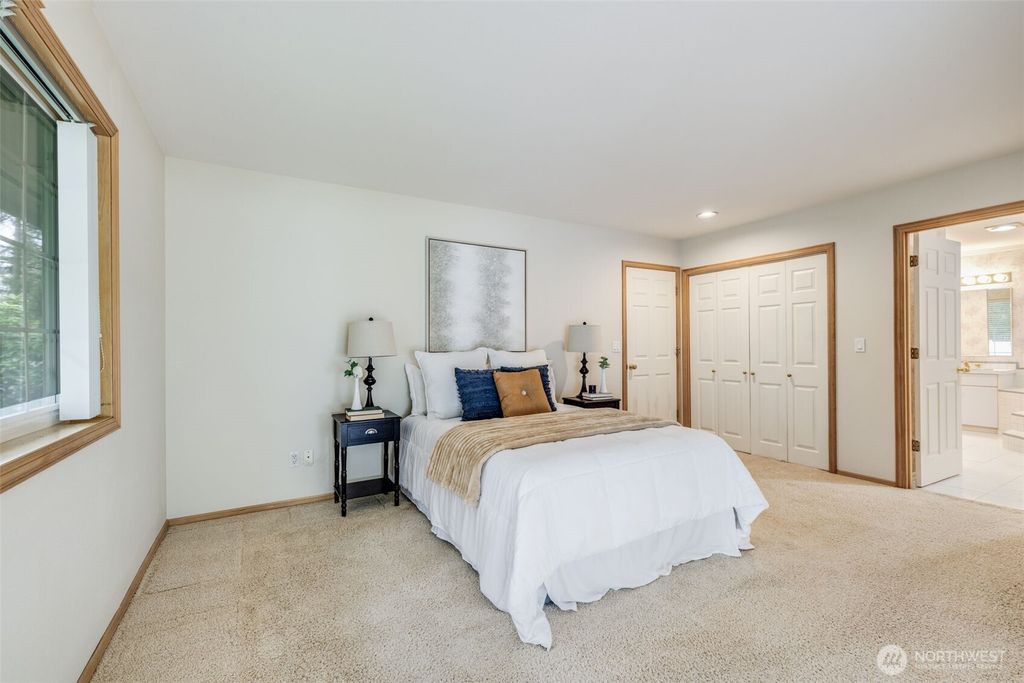 listing image 9369363950159237882