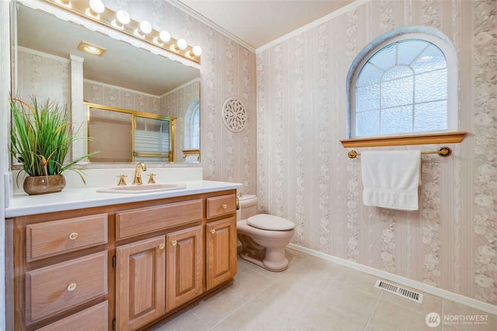 listing image 9368218931993137563