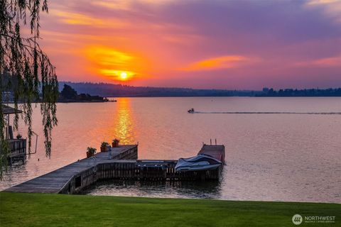 Photo of Hunts Point, WA 98004 (MLS # 2454508)