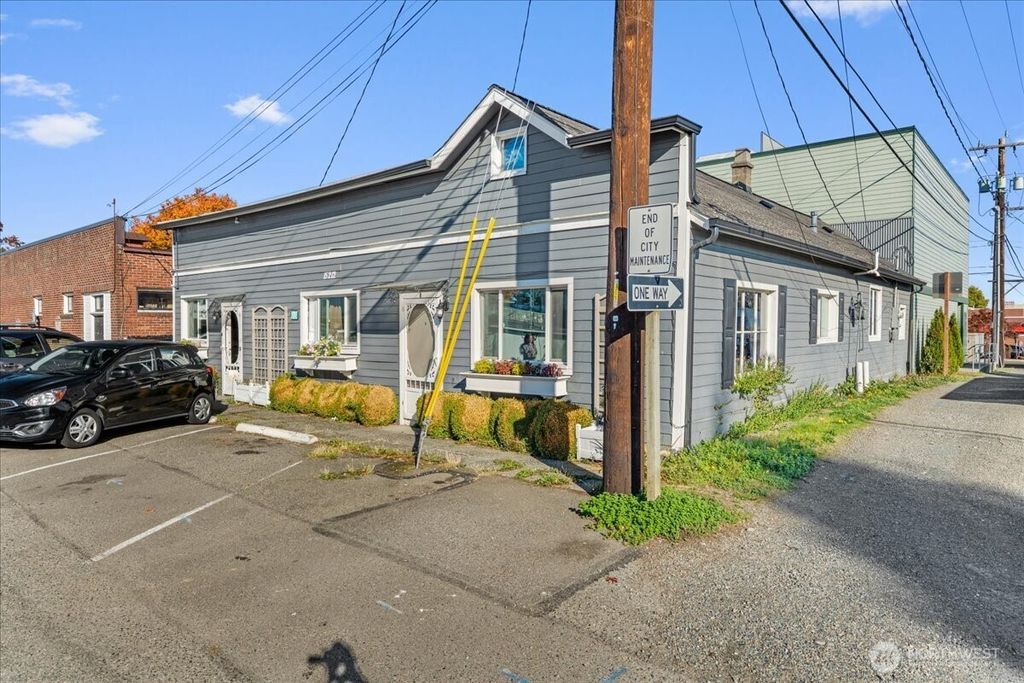 Photo of 15212 9th Avenue SW, Burien, WA 98166 (MLS # 2446833)