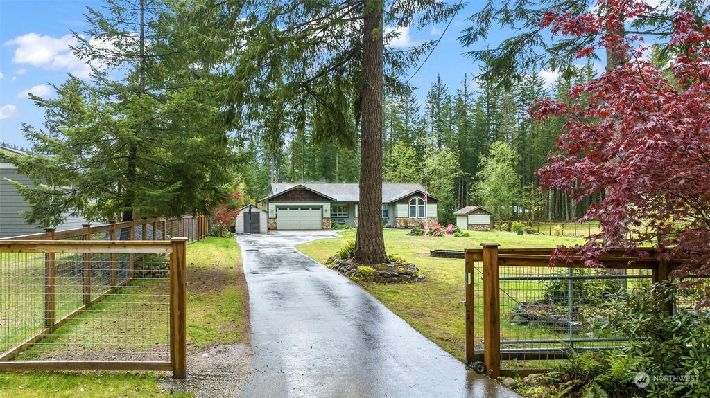 Photo of 31727 SE 268th Street, Ravensdale, WA 98051 (MLS # 2231568)