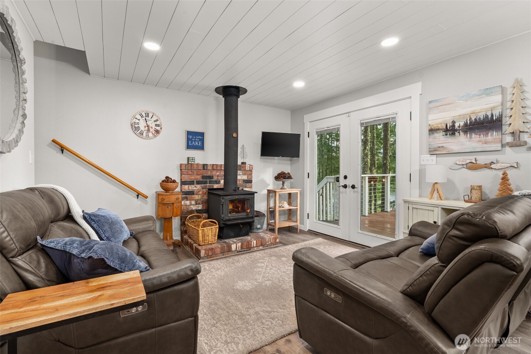 2800 E Phillips Lake Loop Road