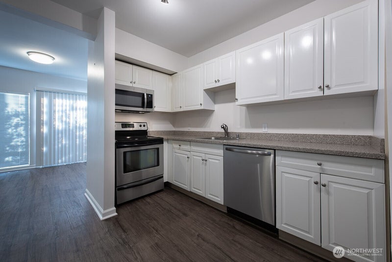 2312 E Denny Way