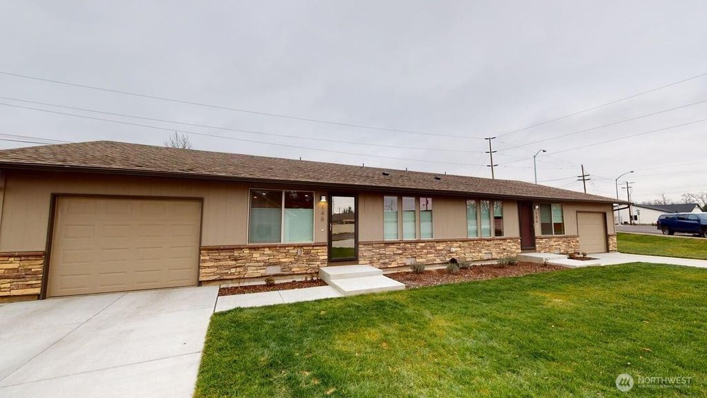 Photo of 144 &amp; 146 S Tausick Way, Walla Walla, WA 99362 (MLS # 2473071)