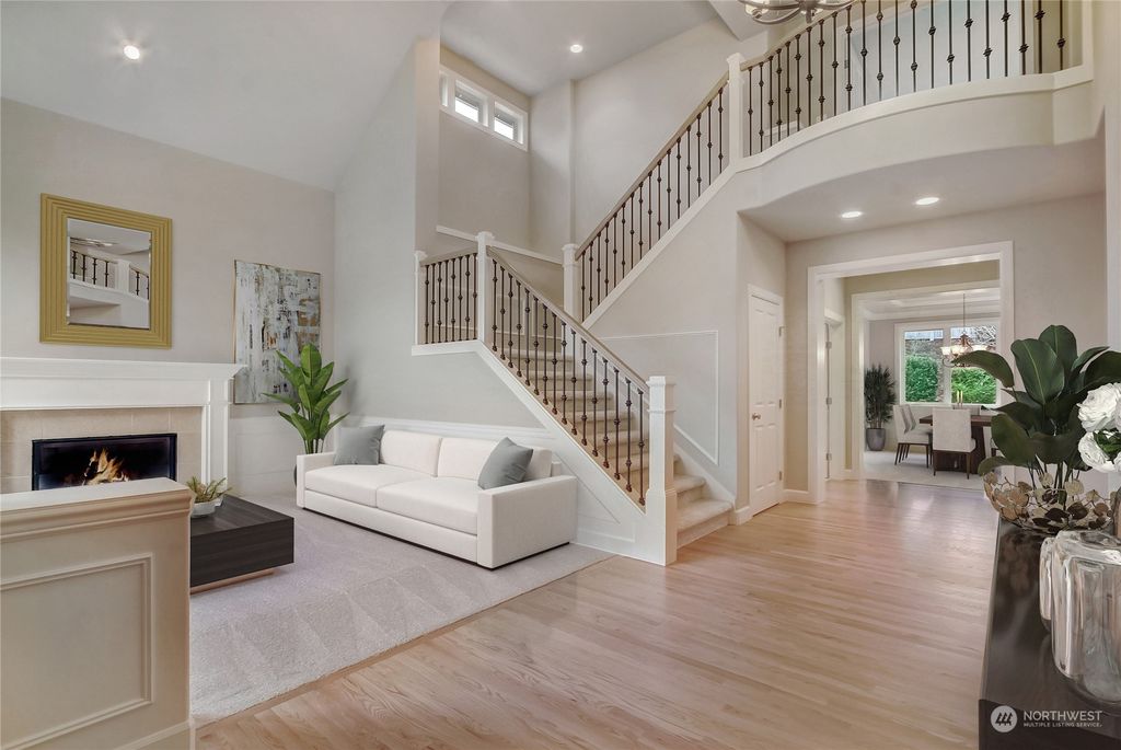Photo of 27614 SE 28th Place, Sammamish, WA 98075 (MLS # 2059207)
