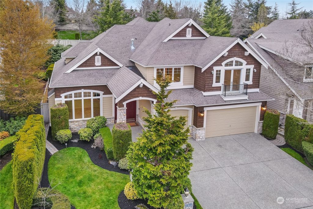 Photo of 27614 SE 28th Place, Sammamish, WA 98075 (MLS # 2059207)