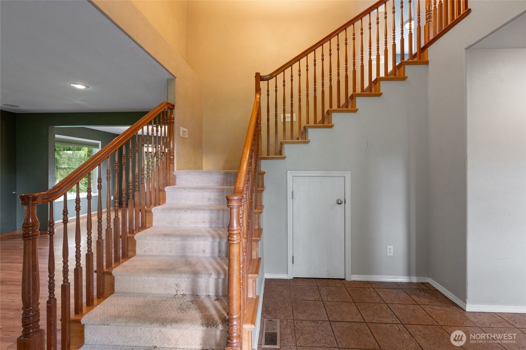 Photo of 351 Salmon Creek Road, Toledo, WA 98591 (MLS # 2509399)