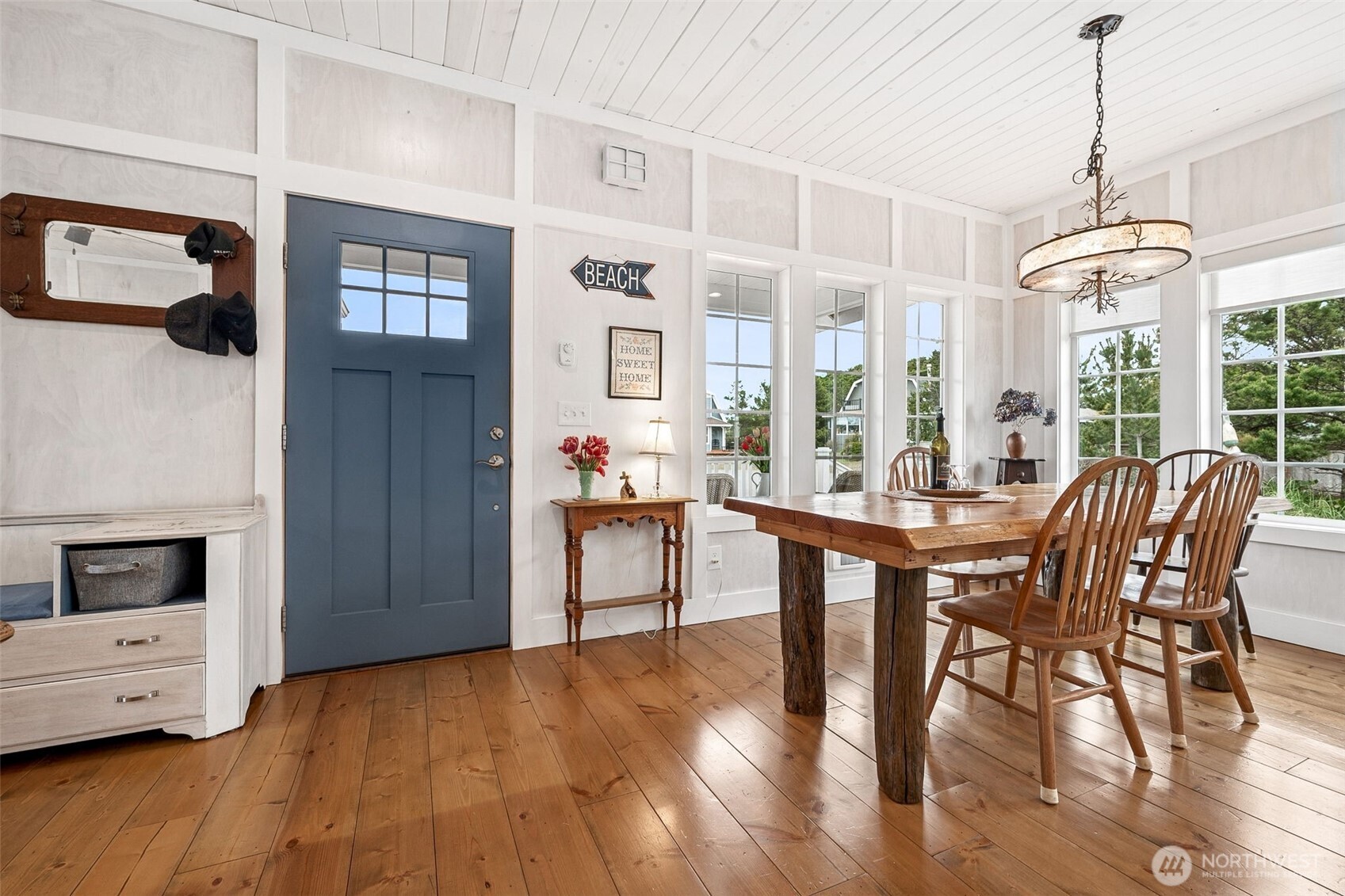 907 Tall Ships Court SW