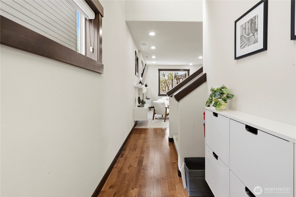 Photo of 14504 17th Avenue W, Lynnwood, WA 98087 (MLS # 2510448)