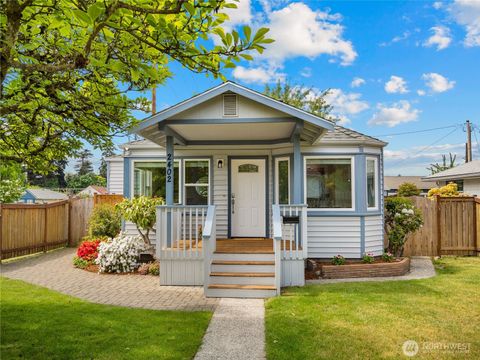 Photo of 2402 N Stevens Street, Tacoma, WA 98406 (MLS # 2522452)
