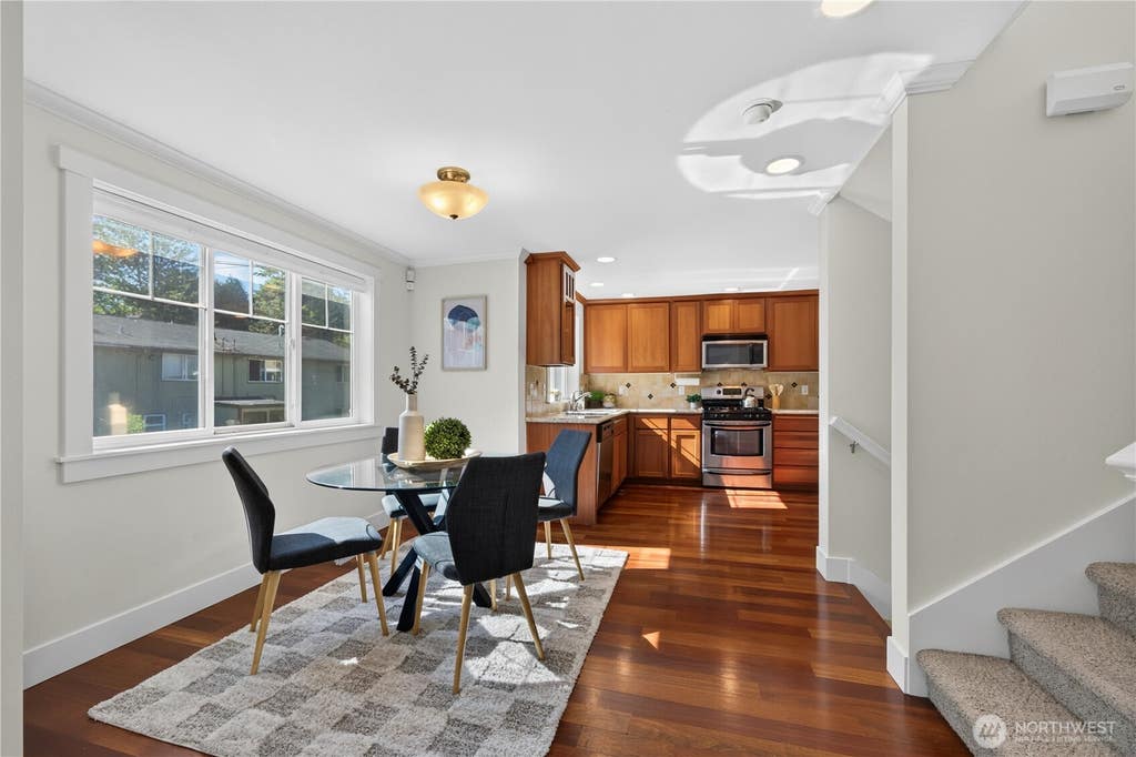 Photo of 5013 40th Avenue NE, Seattle, WA 98105 (MLS # 2574376)
