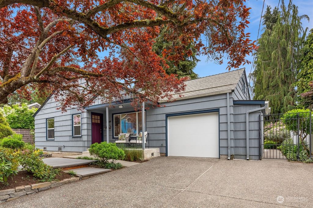 Photo of 3827 NE 86th Street, Seattle, WA 98115 (MLS # 2237316)