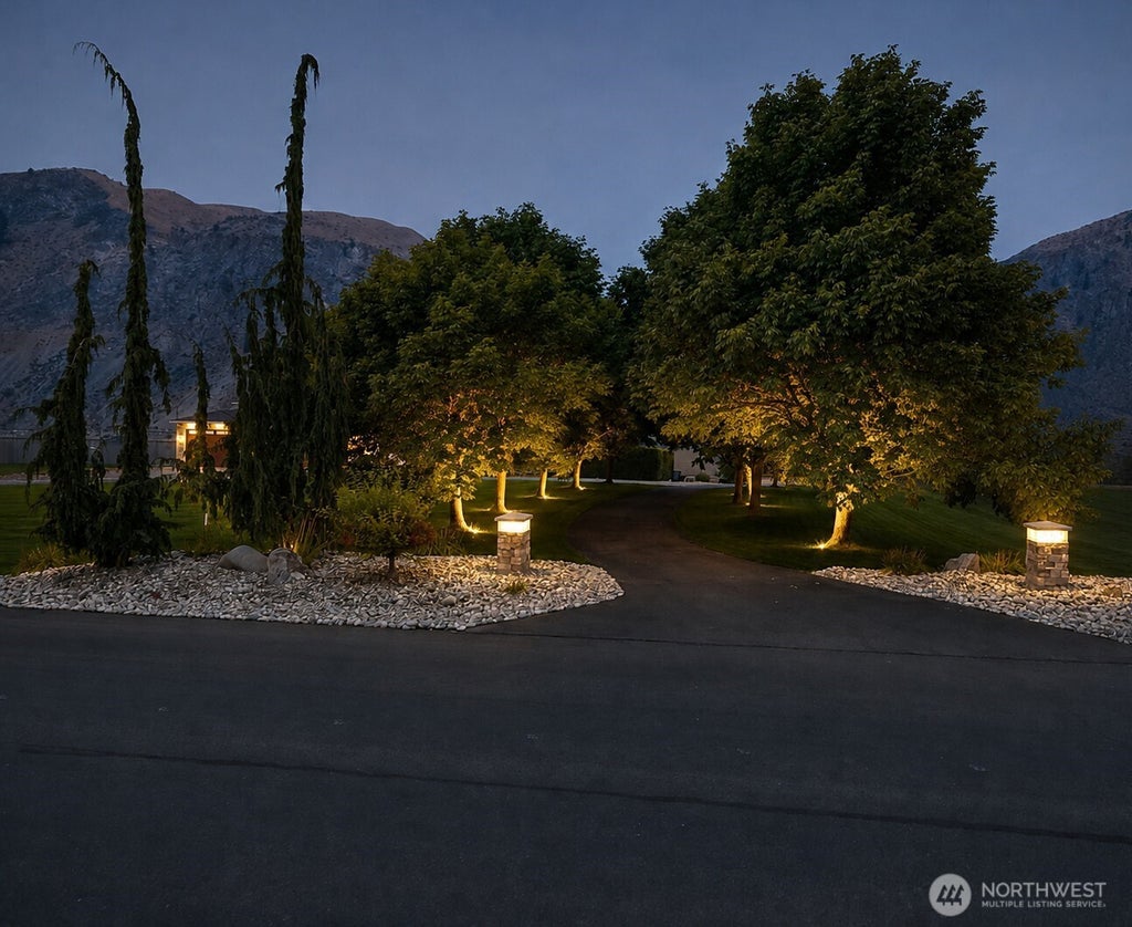 Photo of 84 Orchard Place, Orondo, WA 98843 (MLS # 2576858)