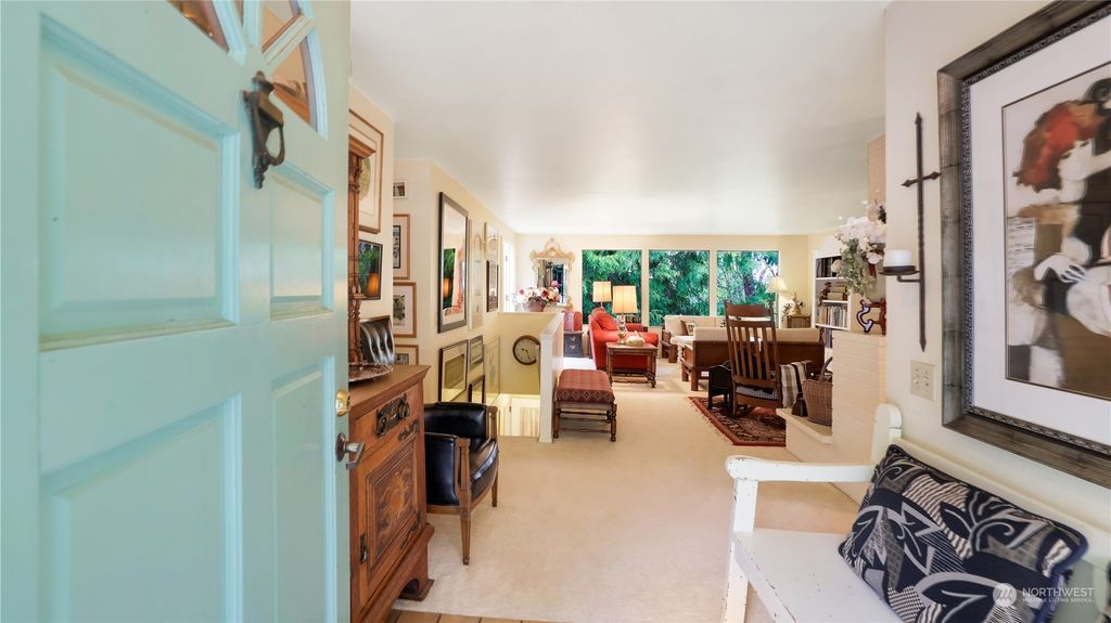 Photo of 3950 96th Avenue SE, Mercer Island, WA 98040 (MLS # 2068719)