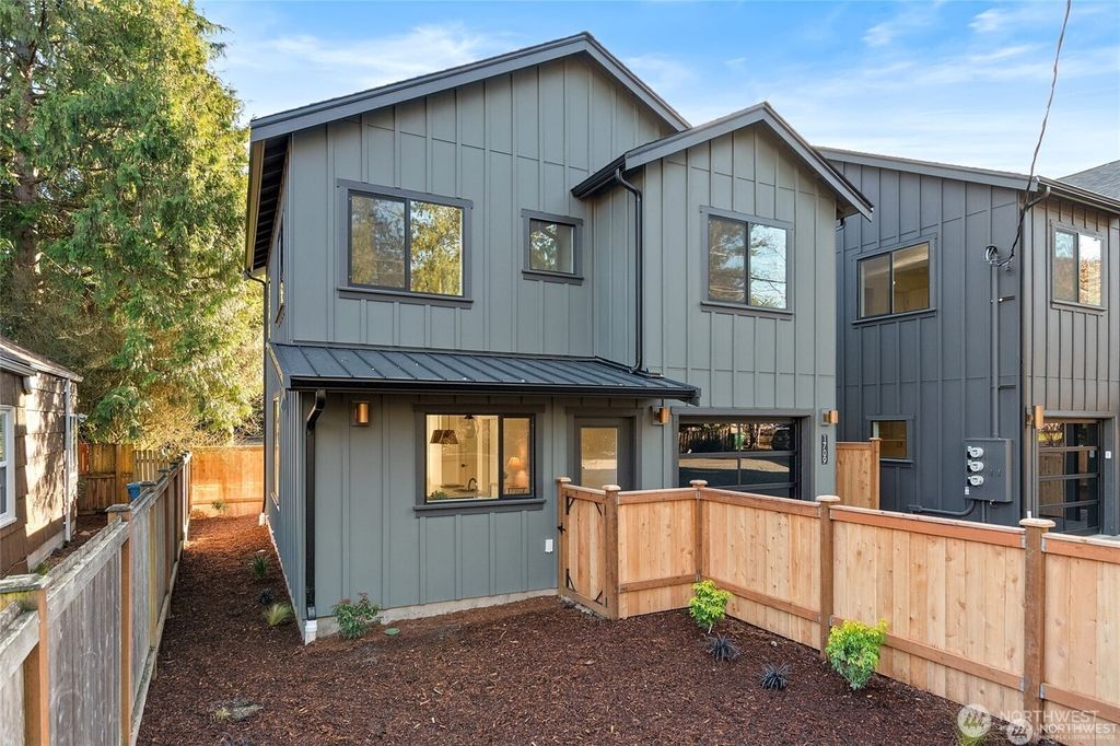 Photo of 1709 NE 117th Street, Seattle, WA 98125 (MLS # 2487046)