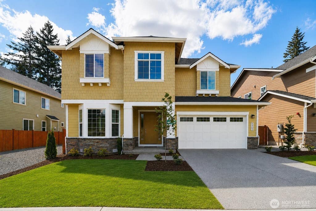 Photo of 6406 213th Avenue Ct E, Lake Tapps, WA 98391 (MLS # 2565159)
