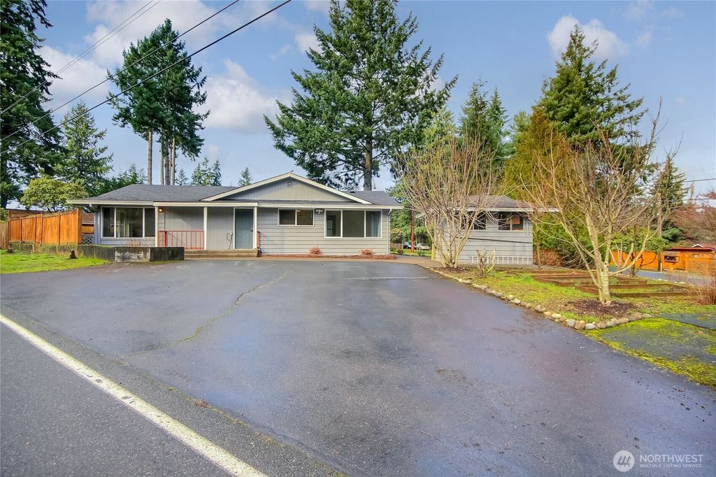 Photo of 31451 7th PL SW Pl, Federal Way, WA 98023 (MLS # 2480094)