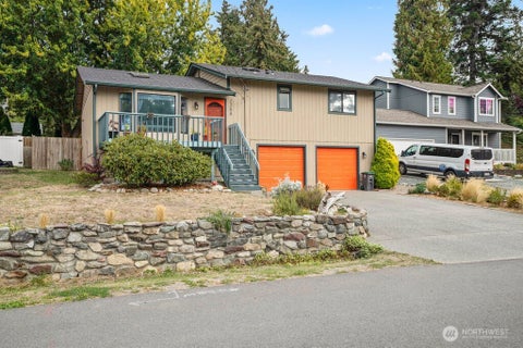 Photo of 1289 Halsey Drive, Coupeville, WA 98239 (MLS # 2587515)