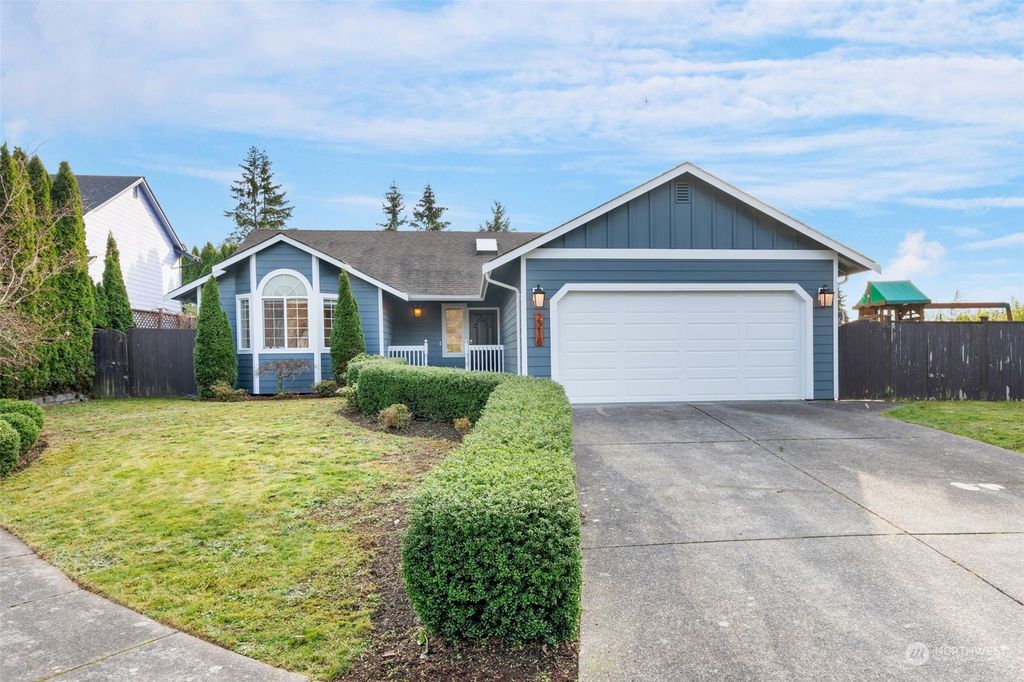 Photo of 2218 202nd Place SW, Lynnwood, WA 98036 (MLS # 2314696)