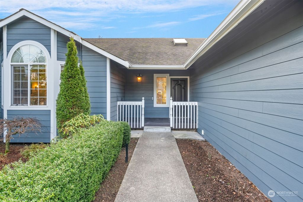Photo of 2218 202nd Place SW, Lynnwood, WA 98036 (MLS # 2314696)