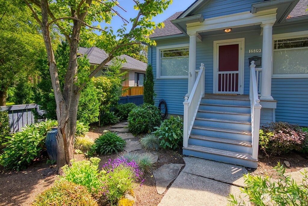 Photo of 1519 Oakes Avenue, Everett, WA 98201 (MLS # 2401079)