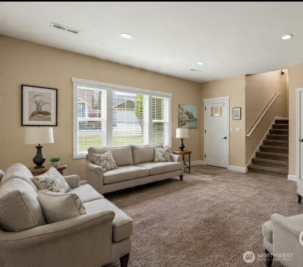 Photo of 2015 Woodridge Street, Wenatchee, WA 98801 (MLS # 2499170)