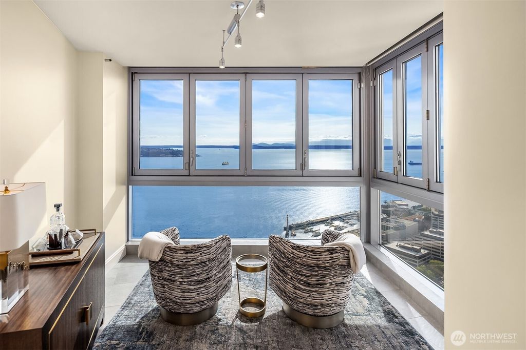Photo of 1521 2nd Avenue #PH3800, Seattle, WA 98101 (MLS # 2520793)
