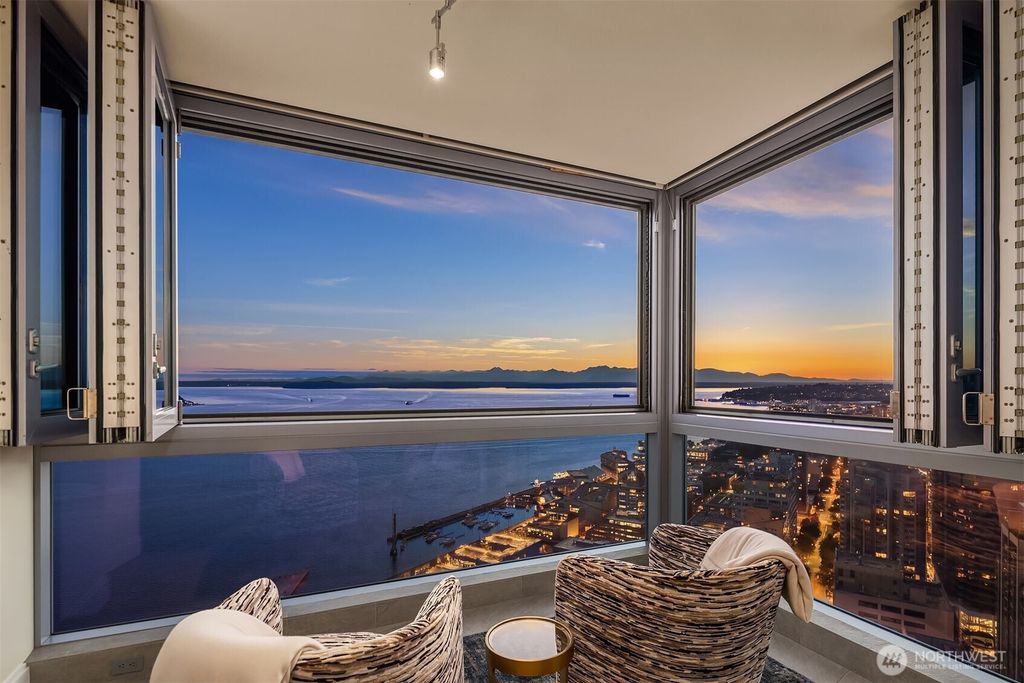 Photo of 1521 2nd Avenue #PH3800, Seattle, WA 98101 (MLS # 2520793)