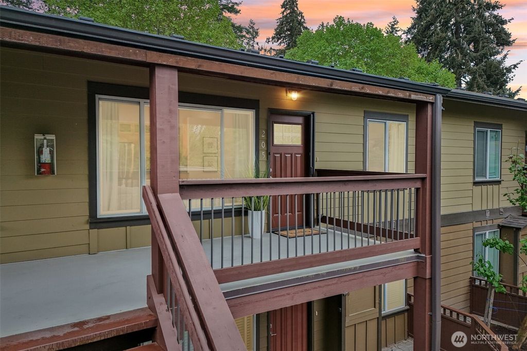 Photo of 21305 48th Avenue W #B205, Mountlake Terrace, WA 98043 (MLS # 2523596)