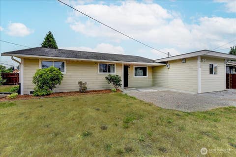 Photo of 9125 48th Drive NE, Marysville, WA 98270 (MLS # 2570960)