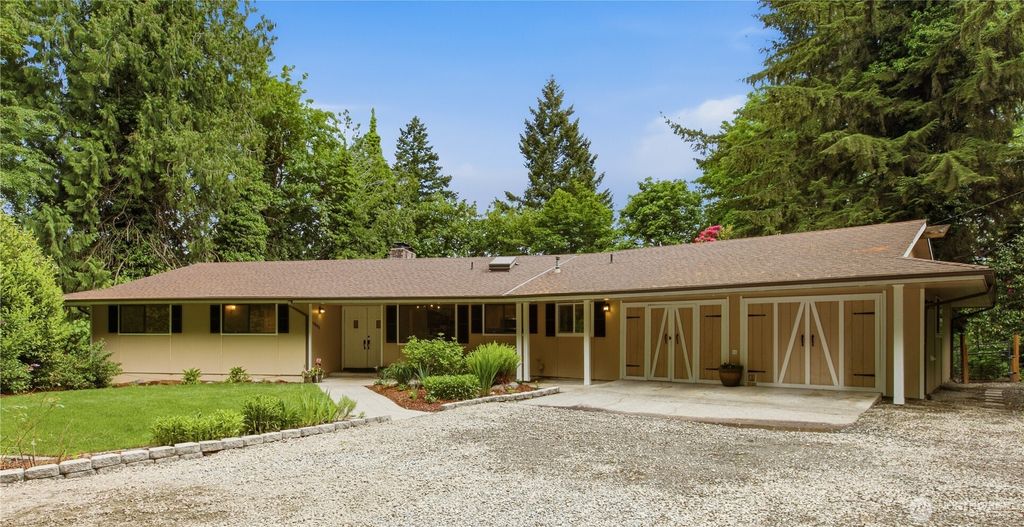 Photo of 18506 SE 294th Street, Kent, WA 98042 (MLS # 2525165)