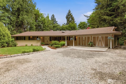 Photo of 18506 SE 294th Street, Kent, WA 98042 (MLS # 2525165)