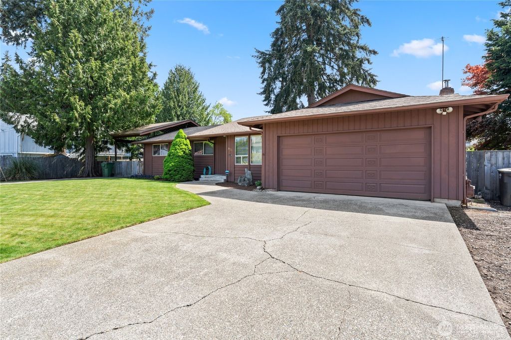Photo of 9724 58th Street Ct W, University Place, WA 98467 (MLS # 2518057)