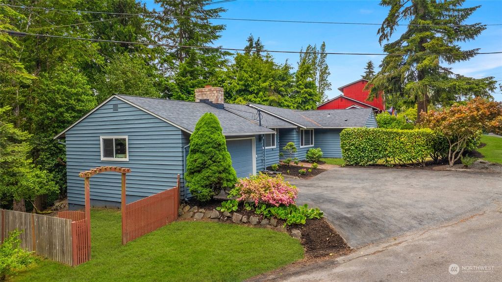 Photo of 22204 51st Avenue W, Mountlake Terrace, WA 98043 (MLS # 2246747)