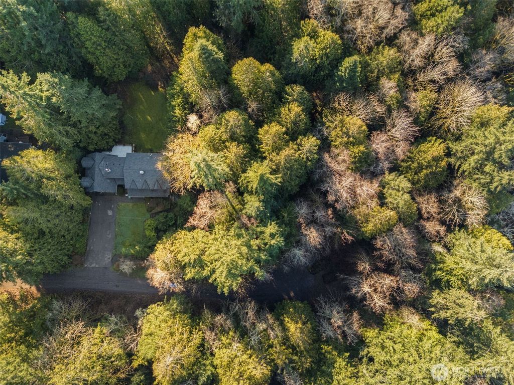 Photo of 7911 NE Sunnywoods Lane, Kingston, WA 98346 (MLS # 2480945)