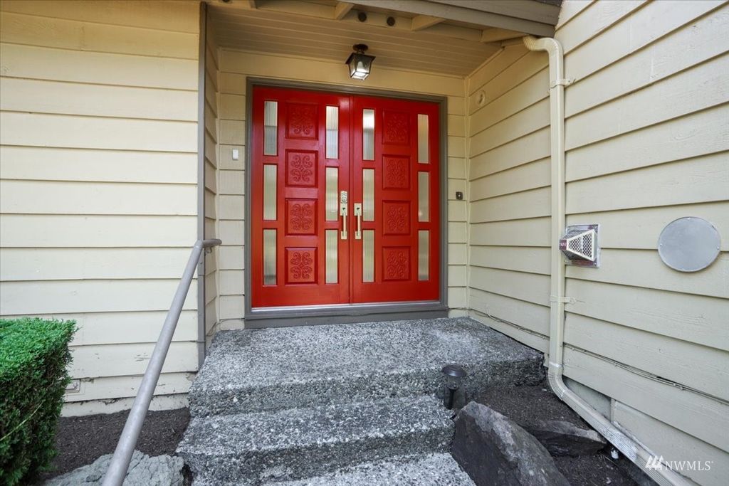 Photo of 2127 159th Court SE, Mill Creek, WA 98012 (MLS # 1993145)