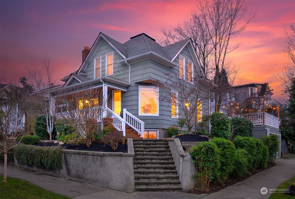 Photo of 6319 Latona Avenue NE, Seattle, WA 98115 (MLS # 2320048)