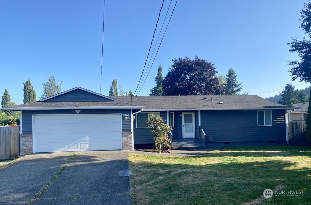 Photo of 306 9th Avenue N, Algona, WA 98001 (MLS # 2207561)