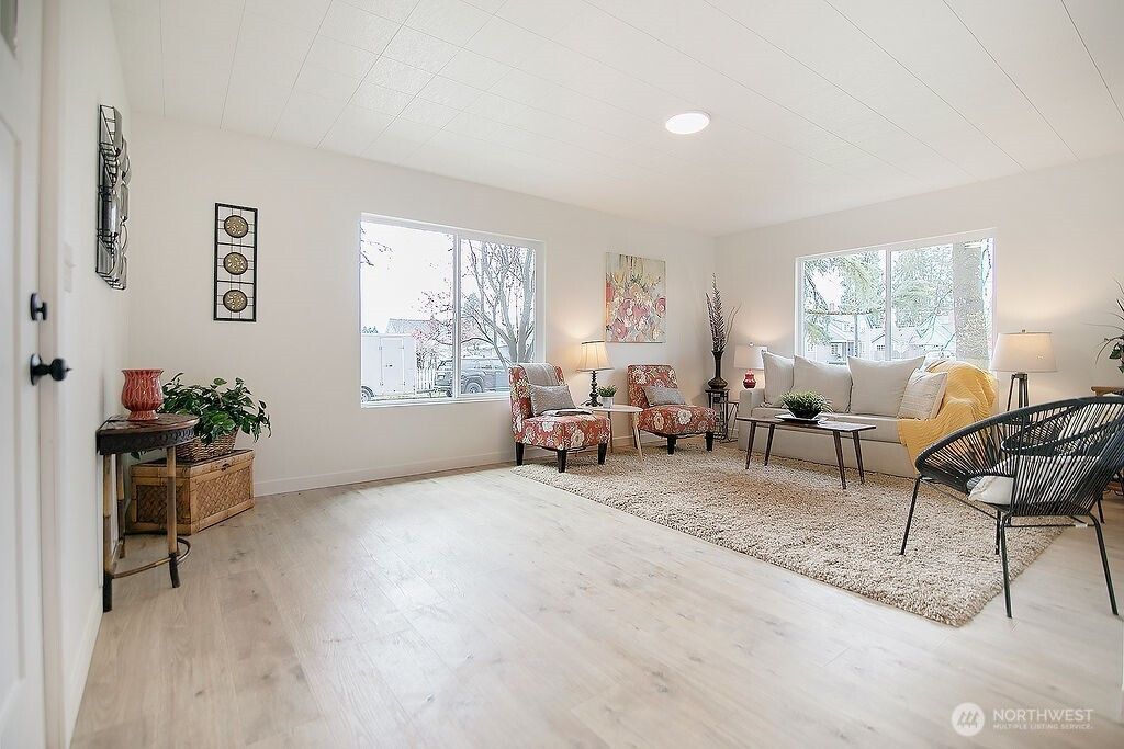 Photo of 515 E Pine Street, Centralia, WA 98531 (MLS # 2502815)