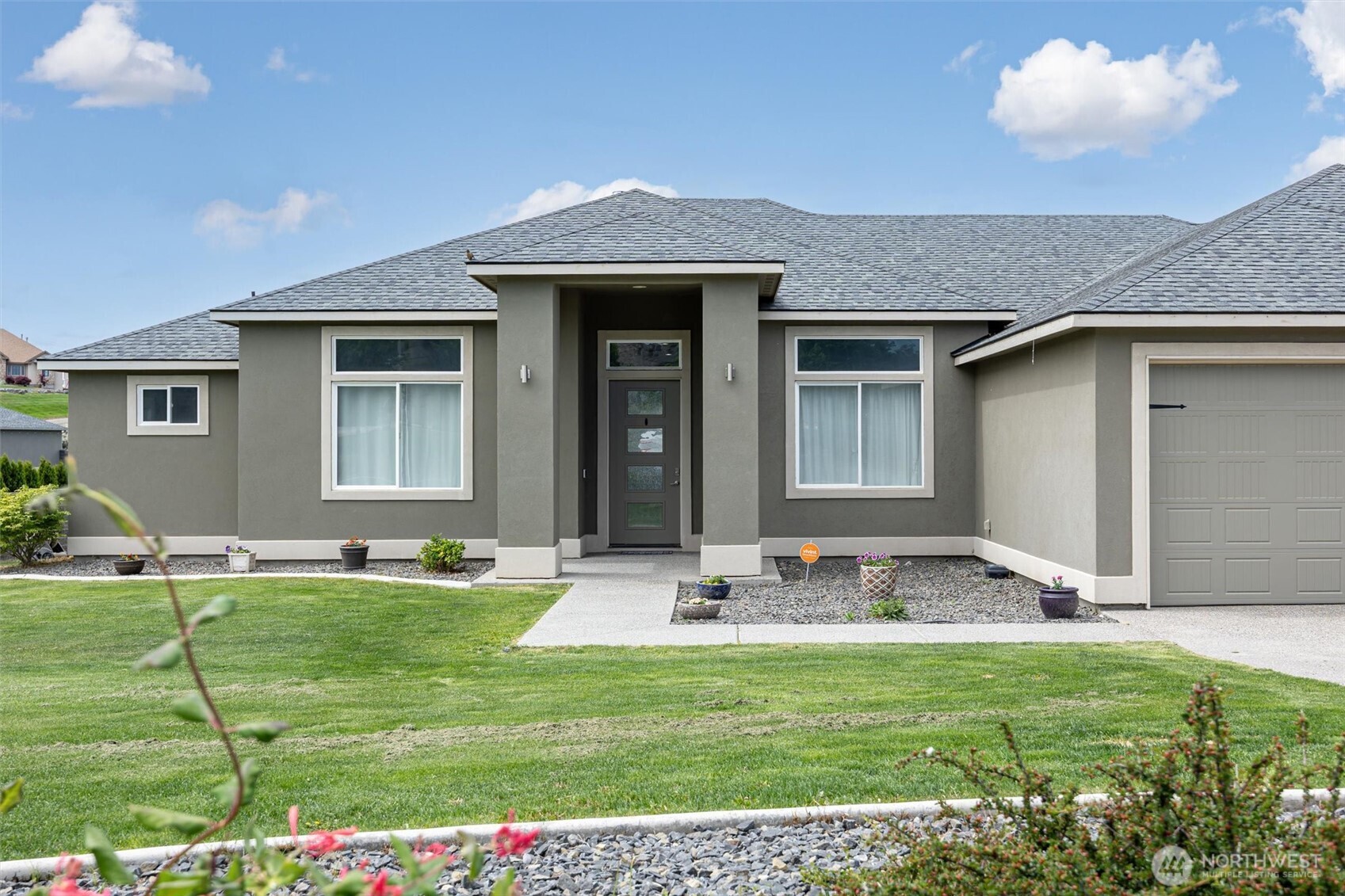 76101 E Timothy Lane