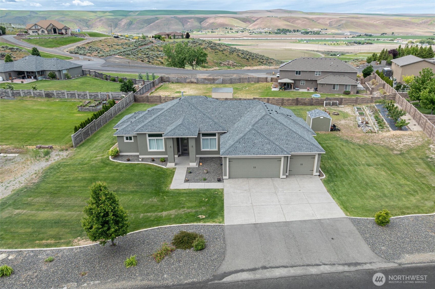 76101 E Timothy Lane