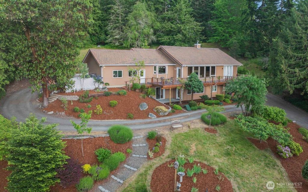 Photo of 823 Fox Hollow Road, Sequim, WA 98382 (MLS # 2532395)