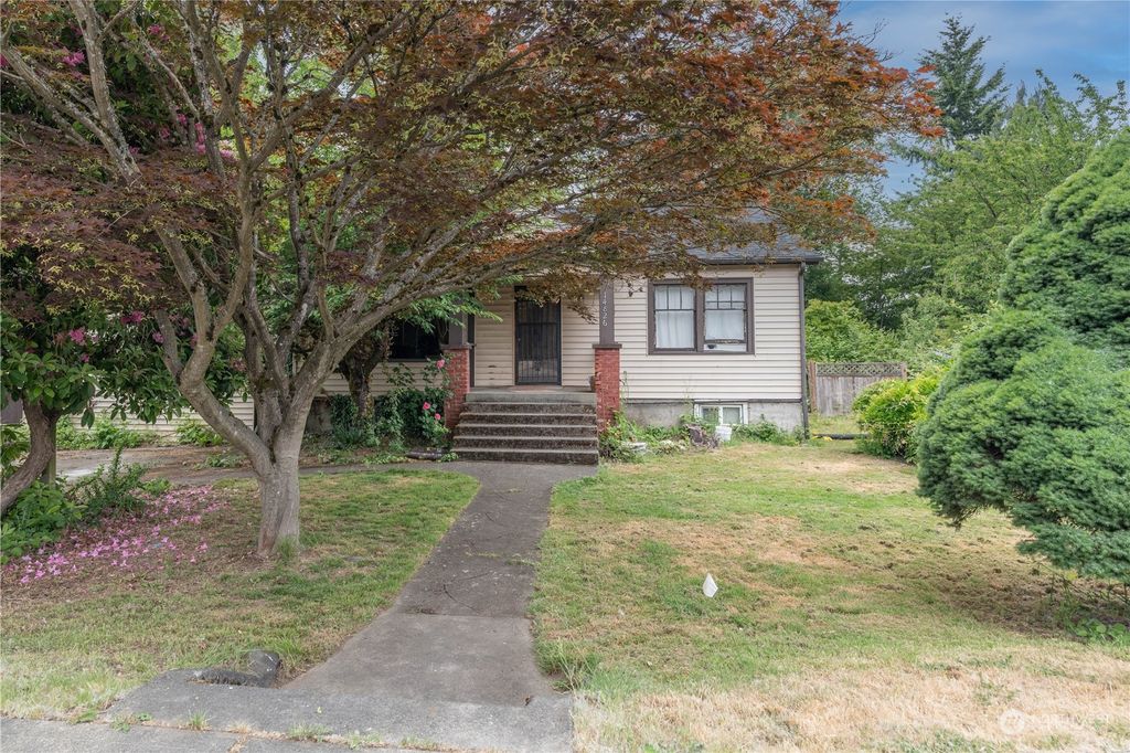 Photo of 14826 42nd Avenue S, Tukwila, WA 98168 (MLS # 2074712)