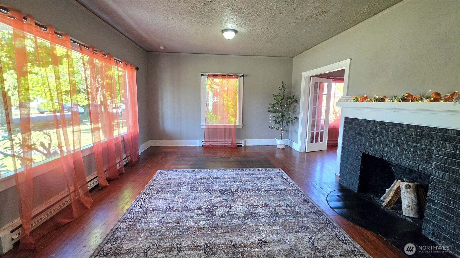 513 W 2nd Street