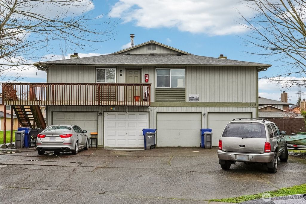 Photo of 915 30th Street NE #1-4, Auburn, WA 98002 (MLS # 2495621)
