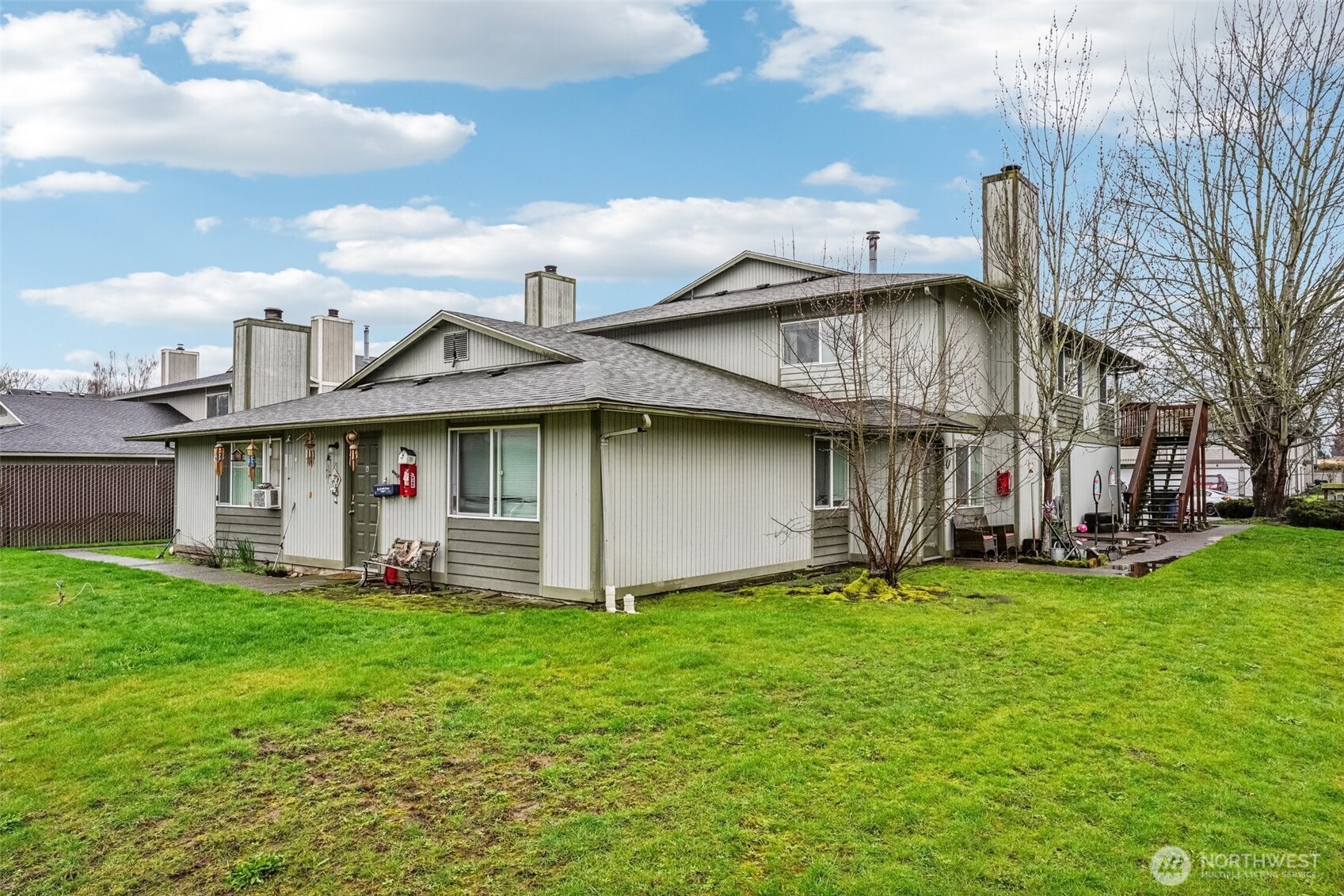 915 30th Street NE 1-4