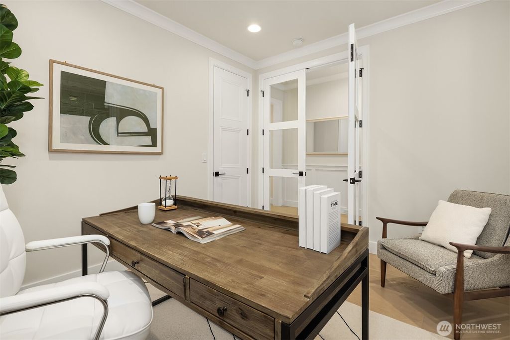 Photo of 23959 NE 25th Street, Sammamish, WA 98074 (MLS # 2504929)