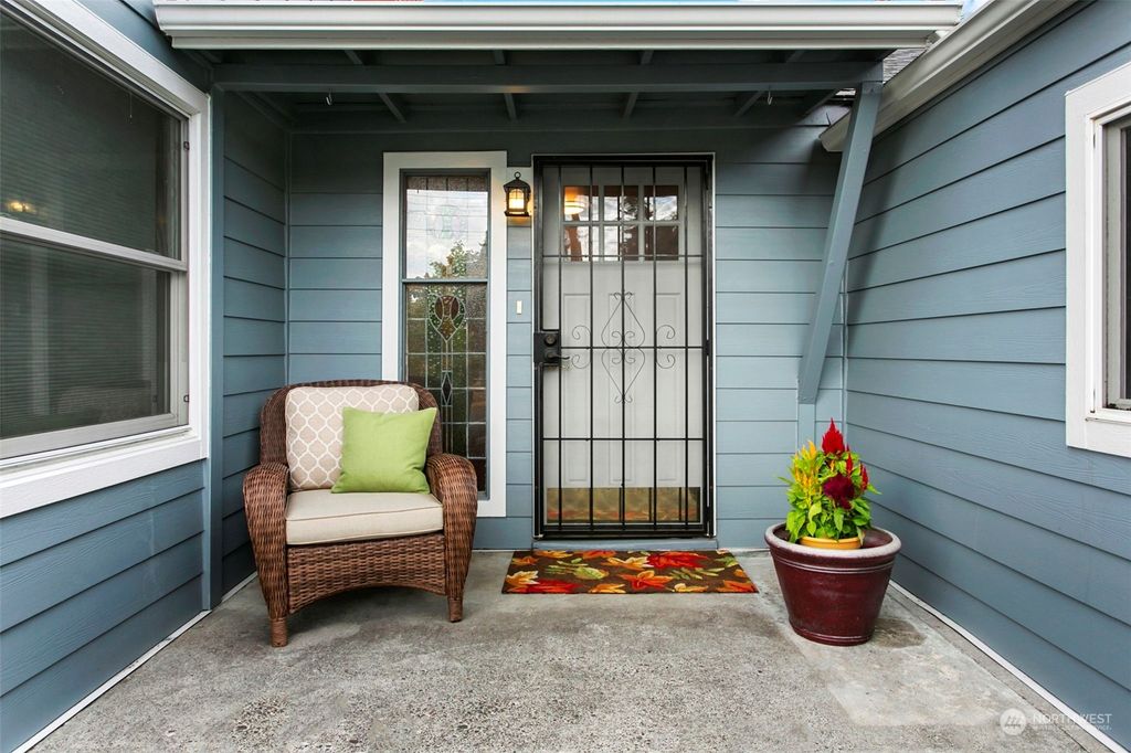 Photo of 8707 228th Street SW, Edmonds, WA 98026 (MLS # 1997912)